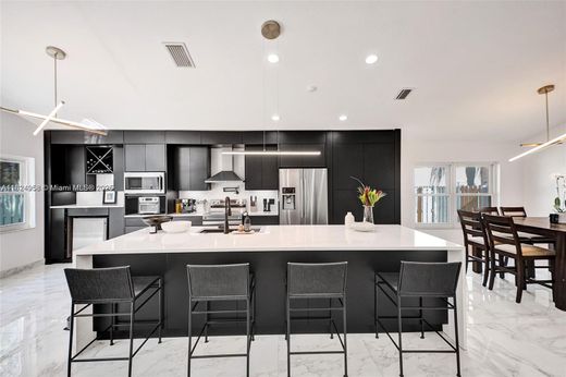 Villa in Weston, Broward County