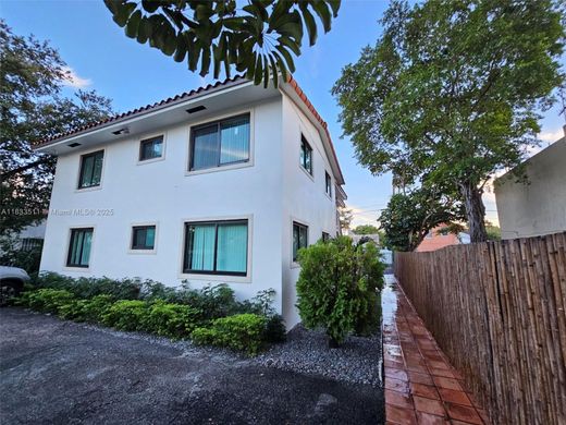 Komplex apartman Miami, Miami-Dade County