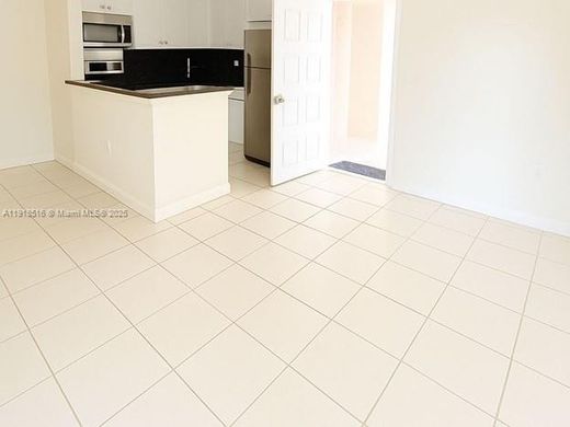 Complesso residenziale a Doral, Miami-Dade County