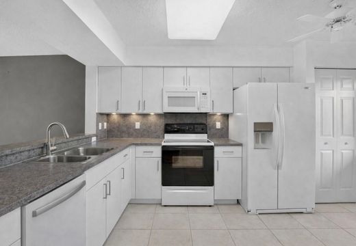 Wohnkomplexe in Boynton Beach, Palm Beach County