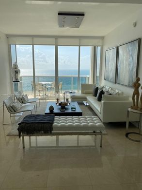 Residential complexes in Sunny Isles Beach, Miami-Dade