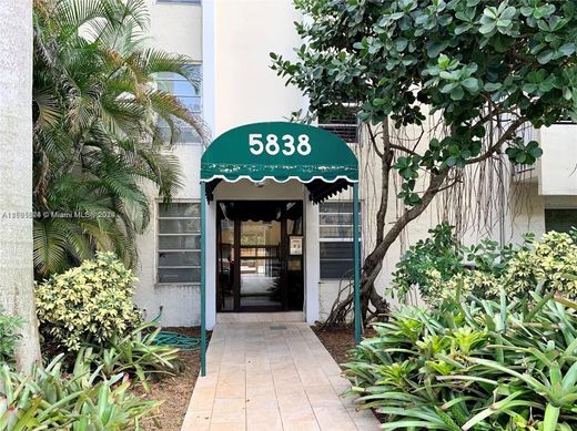 Complesso residenziale a South Miami, Miami-Dade County