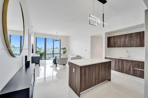 Komplex apartman Aventura, Miami-Dade County