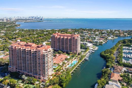 Residential complexes in Coral Gables, Miami-Dade