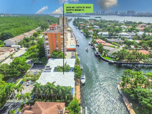 Residential complexes in North Miami, Miami-Dade