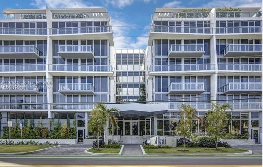 Complexes résidentiels à Bay Harbor Islands, Comté de Miami-Dade