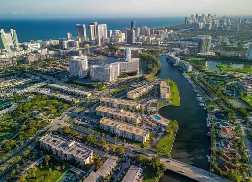 Residential complexes in Hallandale, Broward County