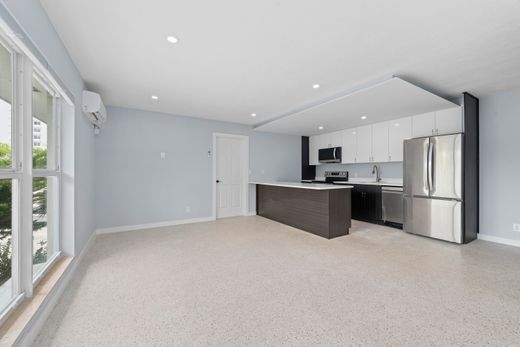 Townhouse in Pompano Beach, Broward County
