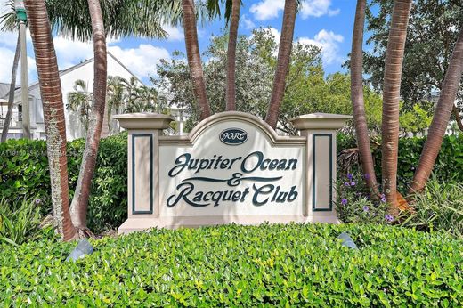 Residential complexes in Jupiter, Palm Beach