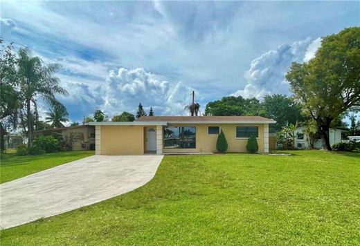 Villa in Margate, Broward County