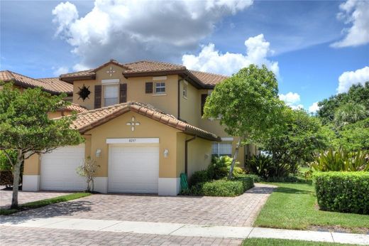 Residential complexes in Parkland, Broward County