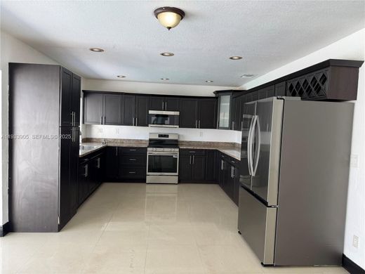 Villa in Miami, Miami-Dade