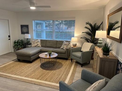 Townhouse in North Palm Beach, Palm Beach