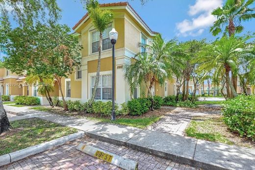 Townhouse in Miramar, Broward County