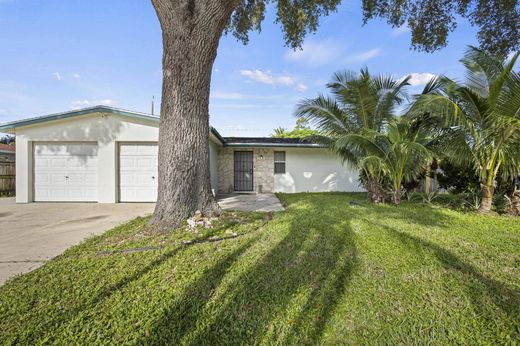 Villa - Palm Springs, Palm Beach County