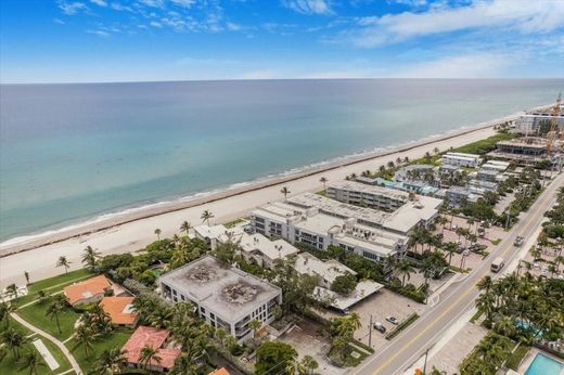 Residential complexes in Hillsboro Beach, Broward County