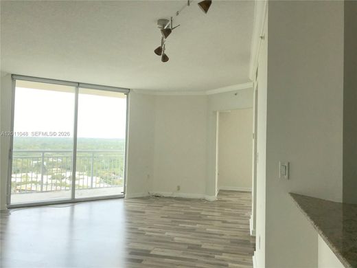 Residential complexes in Miami, Miami-Dade