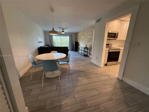 Residential complexes in Cutler Bay, Miami-Dade