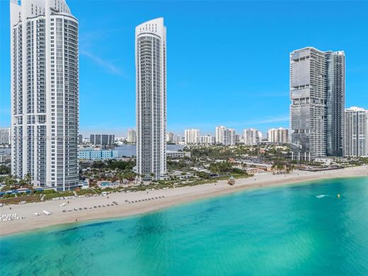 Residential complexes in Sunny Isles Beach, Miami-Dade
