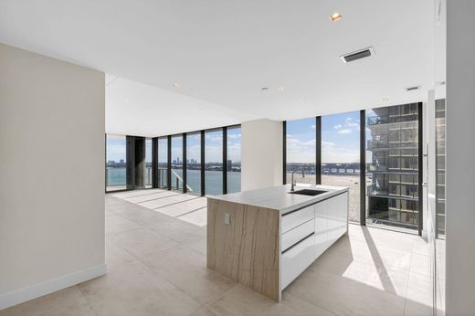 Residential complexes in Miami, Miami-Dade