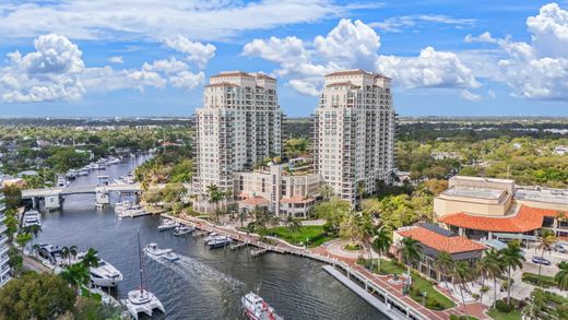 Residential complexes in Fort Lauderdale, Broward County