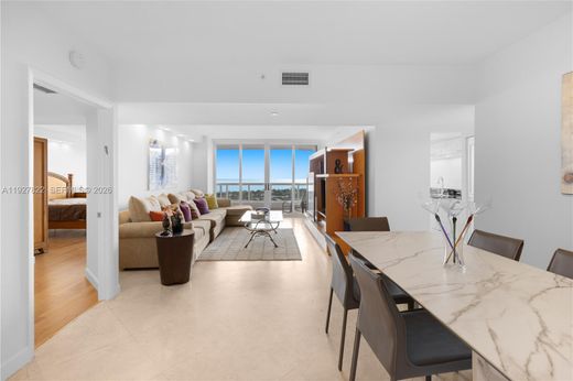 Жилой комплекс, Aventura, Miami-Dade County