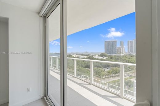 Complesso residenziale a Miami, Miami-Dade County