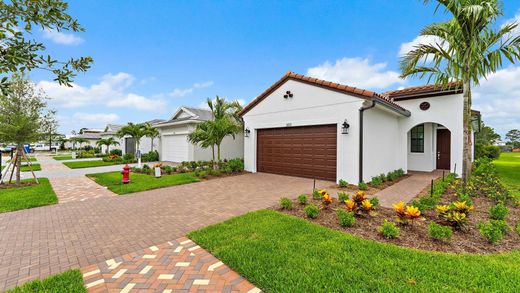 Villa Port Saint Lucie, Saint Lucie County