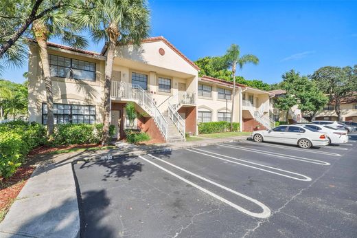 Wohnkomplexe in Coral Springs, Broward County
