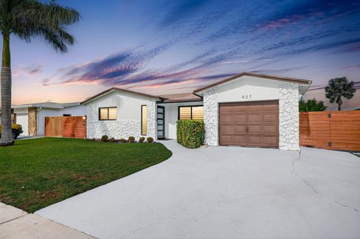 Villa - Dania Beach, Broward County