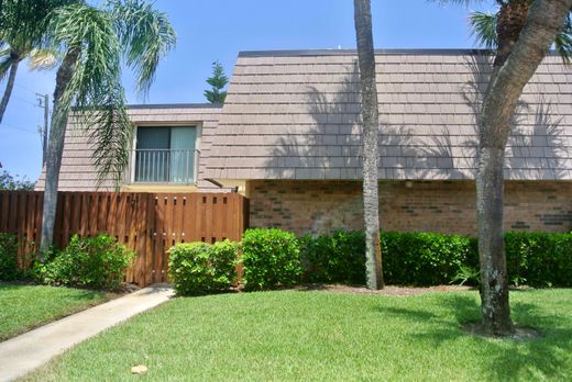 Townhouse in Jupiter, Palm Beach