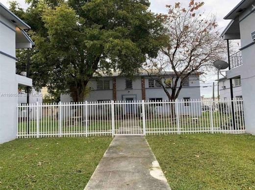 Edificio en Miami, Miami-Dade County