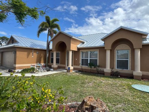 Villa in Port Saint Lucie, Saint Lucie County
