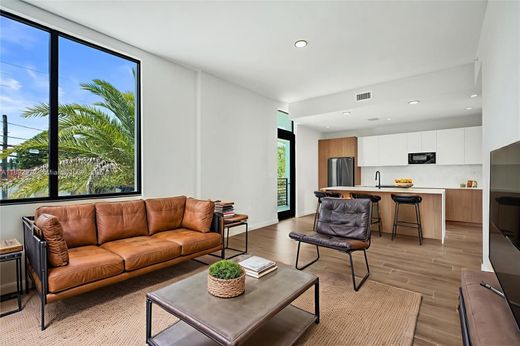 Dom miejski w Miami, Miami-Dade County