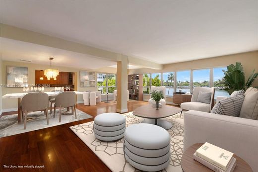 Residential complexes in Bay Harbor Islands, Miami-Dade