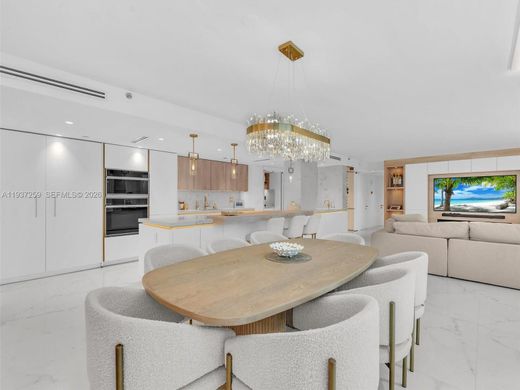 公寓楼  Aventura, Miami-Dade County