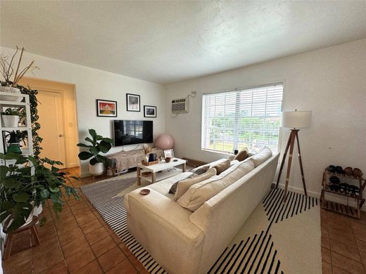 Residential complexes in Miami, Miami-Dade