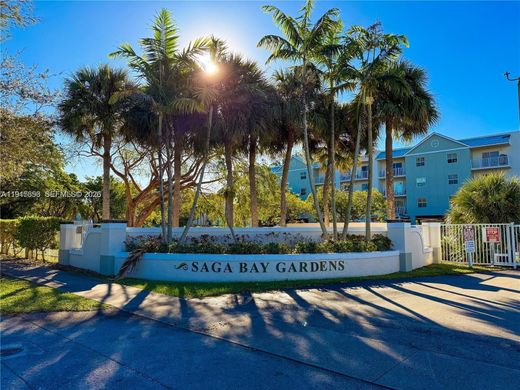 Complexes résidentiels à Cutler Bay, Comté de Miami-Dade