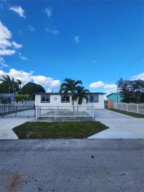 Villa en Miami Gardens, Miami-Dade County