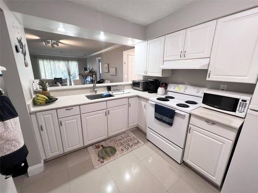 Complexos residenciais - Deerfield Beach, Broward County