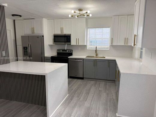 Villa - Hollywood, Broward County