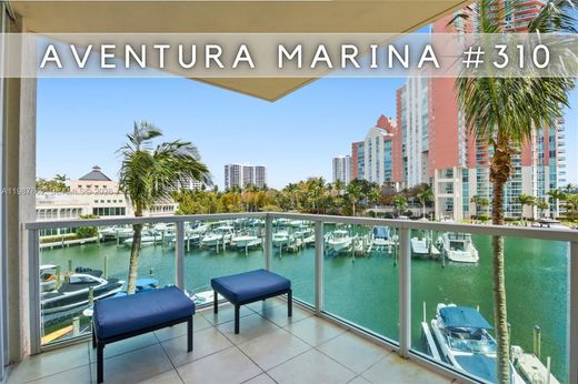 Residential complexes in Aventura, Miami-Dade