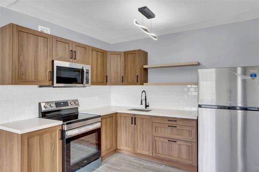 Wohnkomplexe in Boca Raton, Palm Beach County