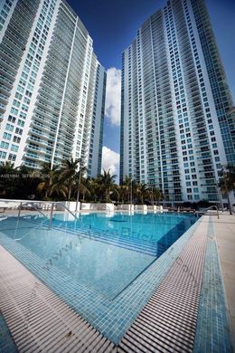 Residential complexes in Miami, Miami-Dade