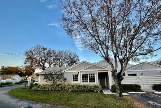 Residential complexes in Miami, Miami-Dade