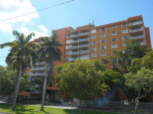 Complexes résidentiels à North Miami, Comté de Miami-Dade