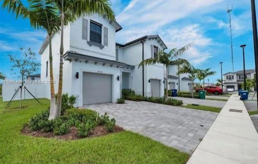 Casa adosada en Miami Gardens, Miami-Dade County