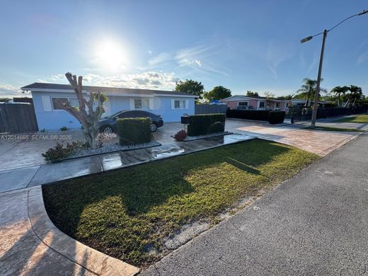 Villa in Miami, Miami-Dade