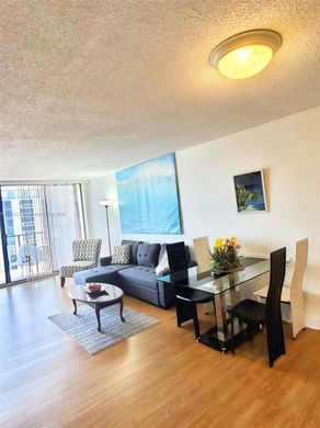 ‏בניין ב  הוליווד, Broward County