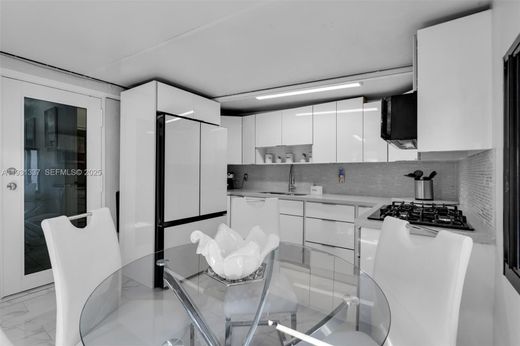 别墅  Hialeah, Miami-Dade County